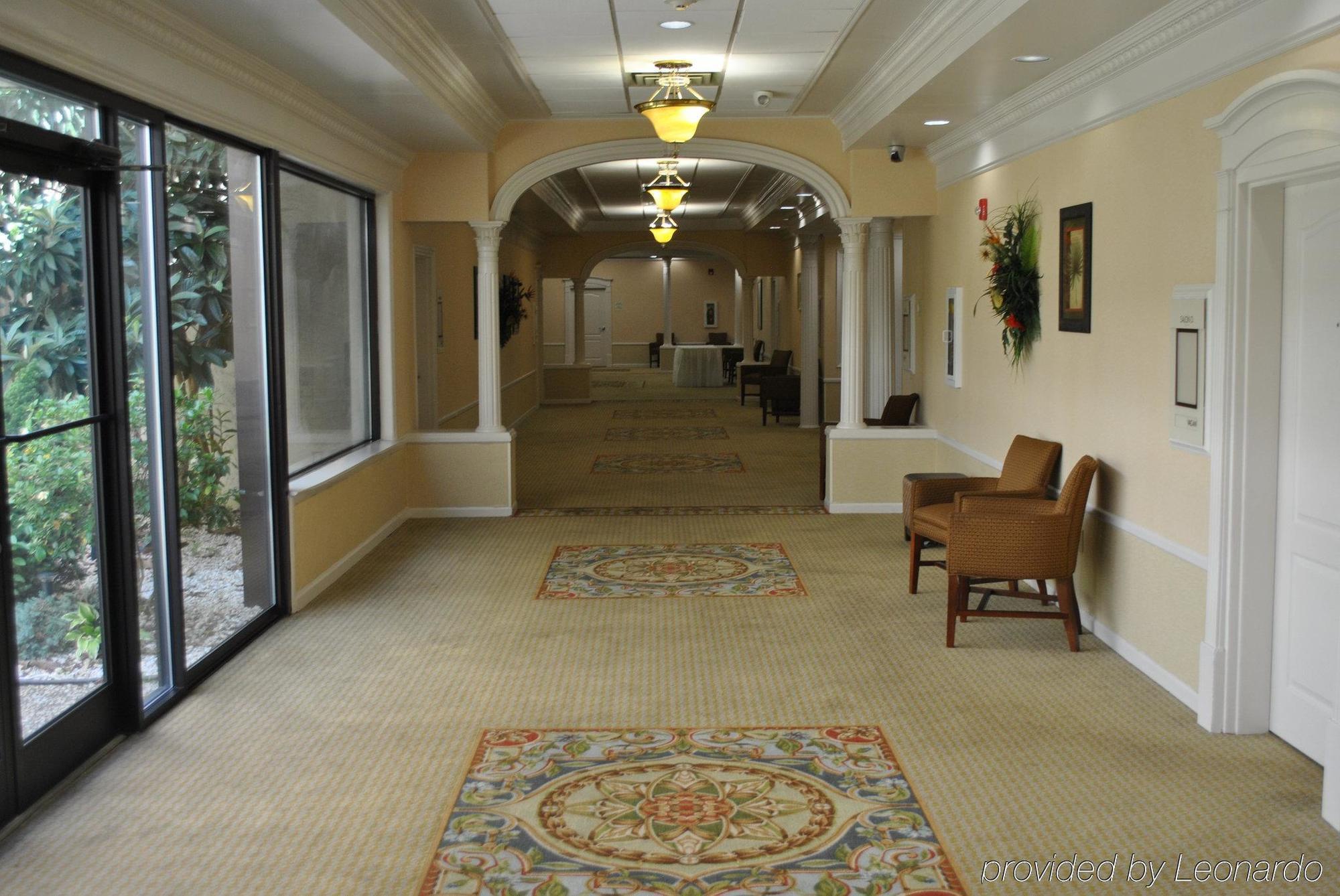 Doubletree By Hilton Fayetteville Buitenkant foto